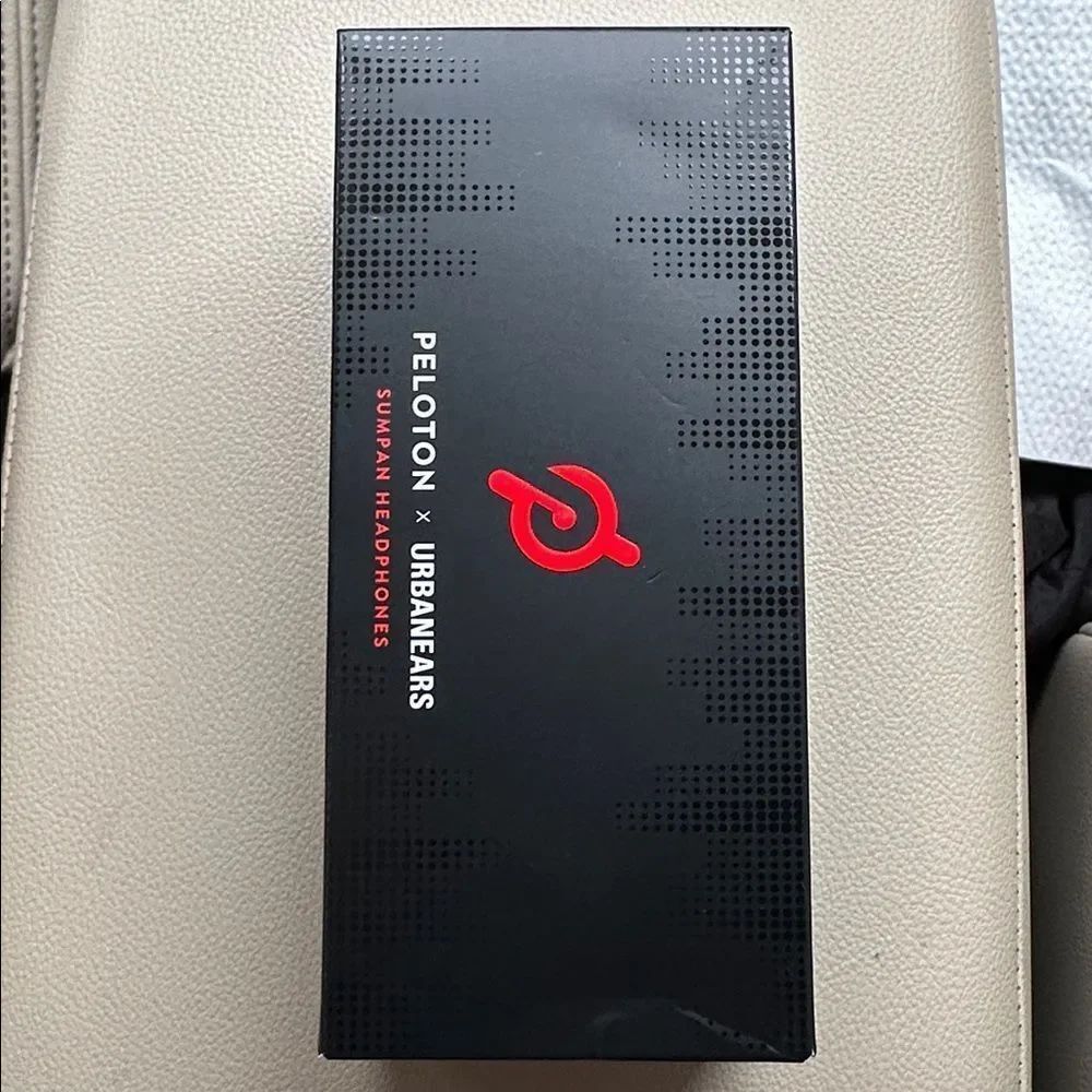 NWT Peloton x Urbanears Sumpan headphones